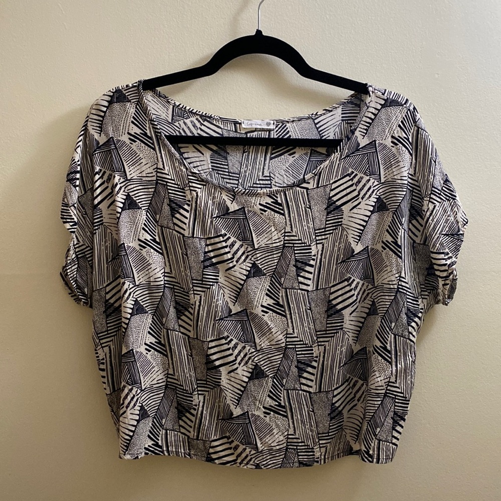 Soprano Cream and Black Pattern Crop Top - Size  Large